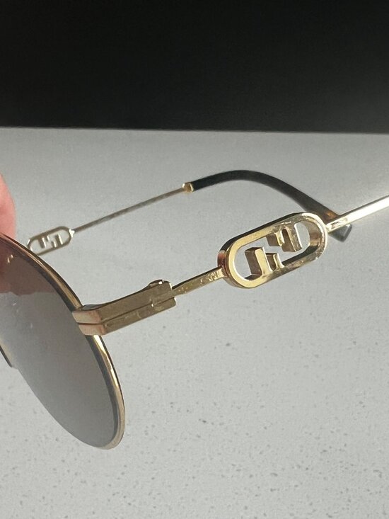 New FENDI FE40072U 30E Endura Gold/Brown 57-17-140 Sunglasses main image 5